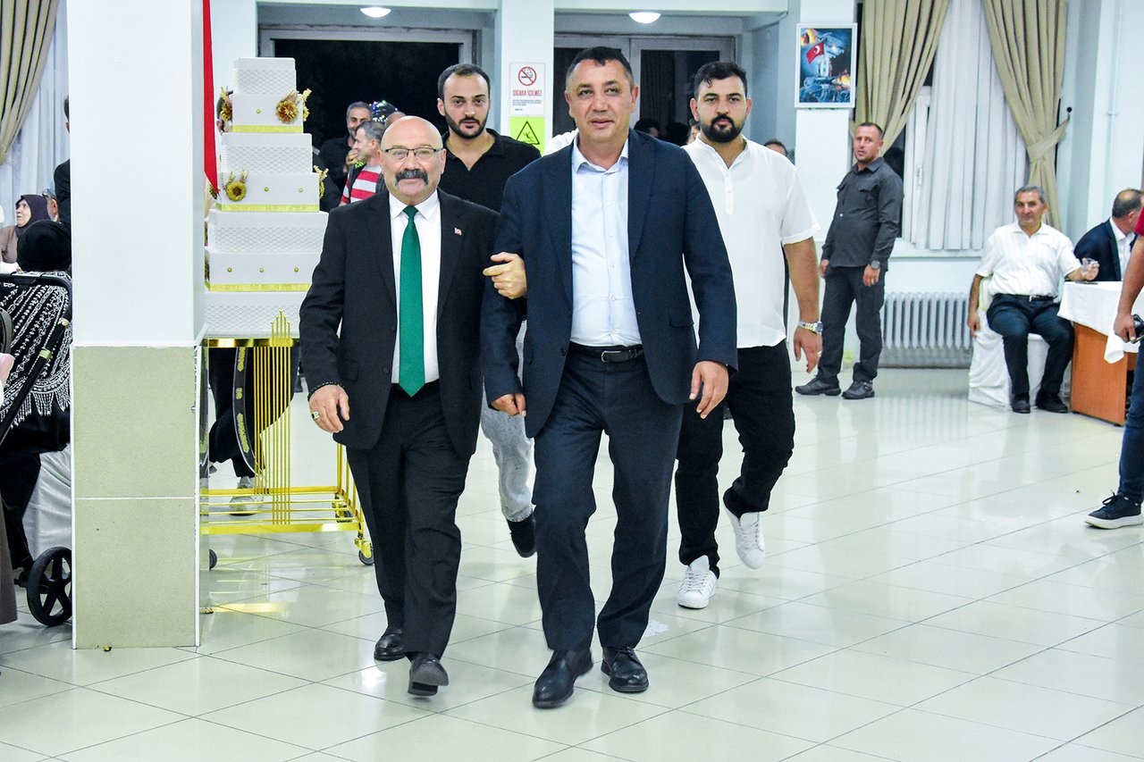 BAŞKANIMIZ, NAZAN ATA VE ALPASLAN GÜN’ÜN DÜĞÜN TÖRENİNE KATILIM SAĞLADI