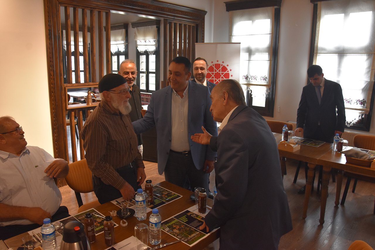 BAŞKANIMIZ KAHVALTI PROGRAMINA KATILDI, GEZİ PROGRAMINA KATILAN MİSAFİRLERİ UĞURLADI
