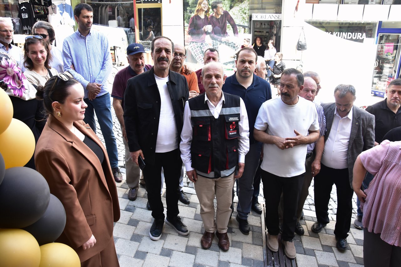BELEDİYE BAŞKAN YARDIMCIMIZ ORHAN MAZMAN İŞYERİ AÇILIŞLARINA KATILDI