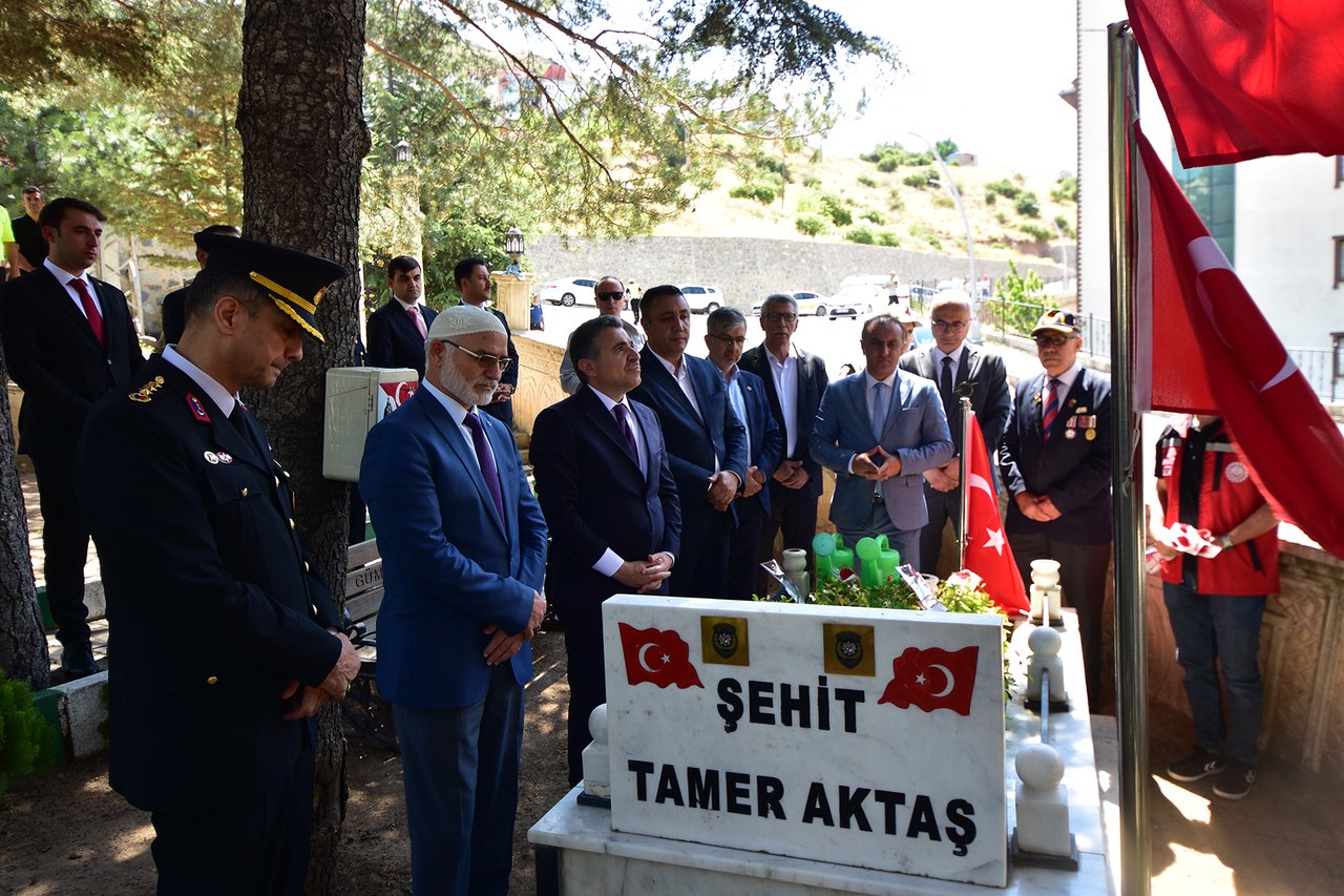 BAŞKANIMIZ, 15 TEMMUZ DEMOKRASİ VE MİLLİ BİRLİK GÜNÜ PROGRAMLARINA KATILDI