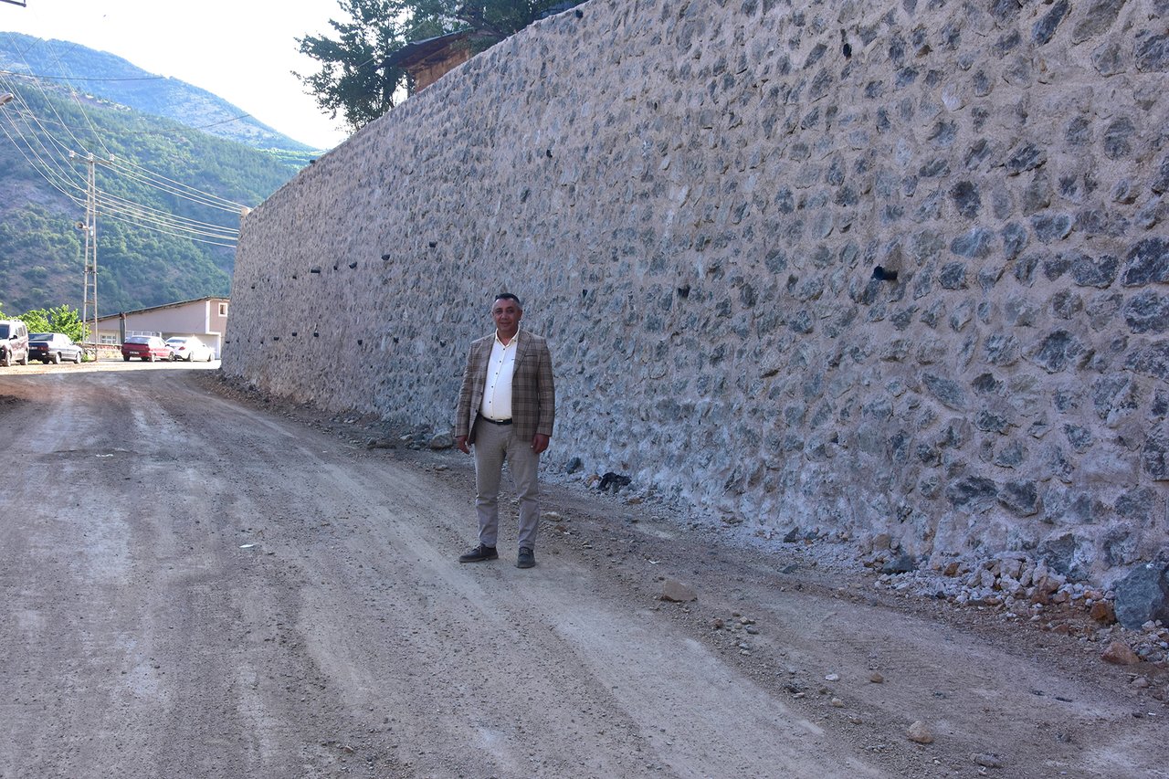 BAŞKANIMIZ, TANJANT YOLU TAŞ DUVAR ÇALIŞMALARINI İNCELEDİ, BAĞDAGÜL ÇELİK’İ EBEDİYETE UĞURLADI