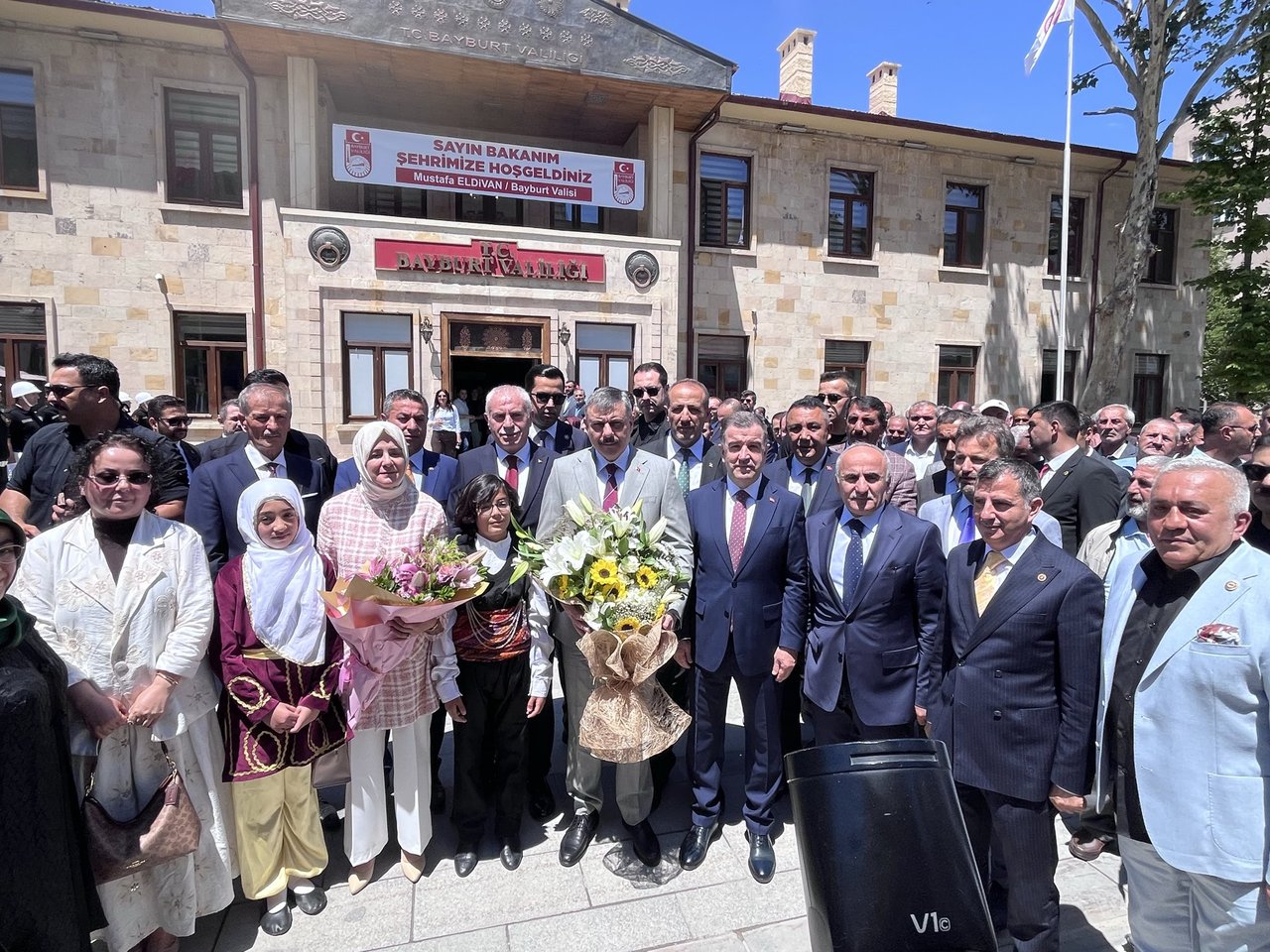 BAŞKANIMIZ, İÇİŞLERİ BAKANIMIZ SAYIN MUSTAFA ÇİFTÇİ’Yİ, BAYBURT’TA KARŞILADI