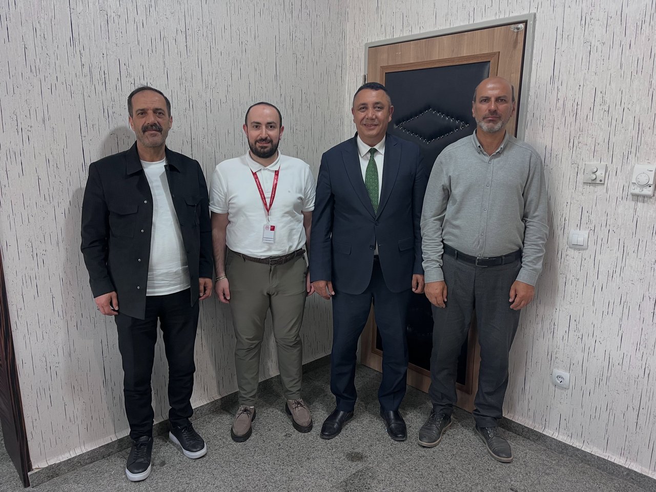 BAŞKANIMIZ, HASTANEMİZİN BAŞHEKİMLİĞİNE ATANAN BERKAY CİHAN ÜREYENER’İ ZİYARET ETTİ