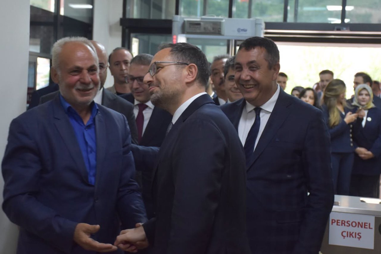 ADALET BAKAN YARDIMCIMIZ SAYIN SEDAT AYYILDIZ’I İLİMİZDE AĞIRLADIK