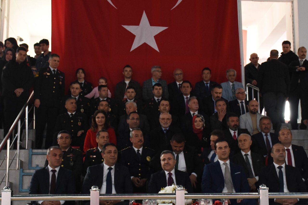 BAŞKANIMIZ, 19 MAYIS ATATÜRK’Ü ANMA, GENÇLİK VE SPOR KUTLAMA PROGRAMINA KATILDI