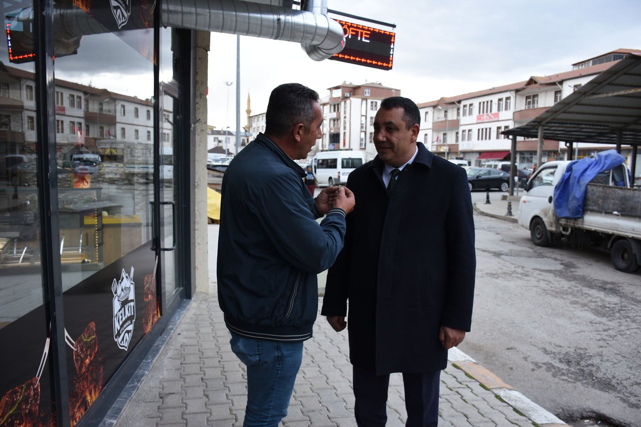 BAŞKANIMIZDAN KELKİT İLÇE BAŞKANIMIZ BURAK TUĞLU’YA TEŞEKKÜR, GÖDÜL DERNEĞİ’NE ZİYARET