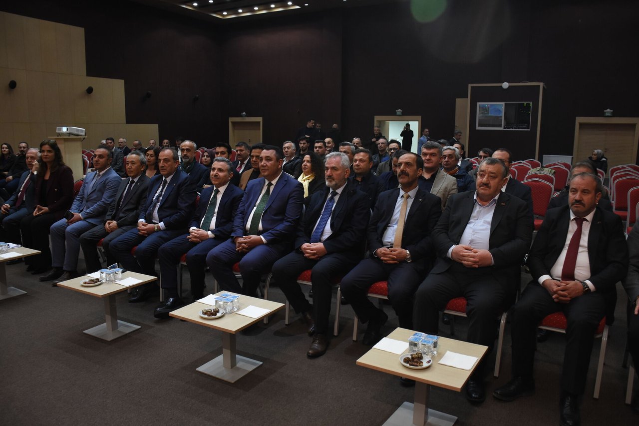 BAŞKANIMIZ GÜMÜŞHANE TURİST REHBERLİĞİ BİRLİĞİ BİLGİLENDİRME TOPLANTISINA KATILDI