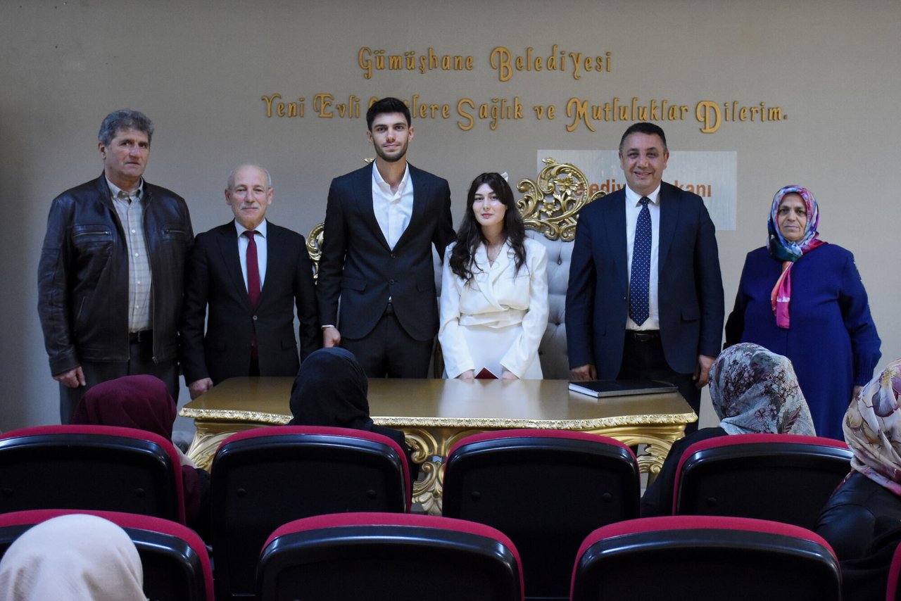 BAŞKANIMIZ, MELİSA SEYMEN VE MELİH TELLİ KARDEŞLERİMİZİN NİKÂH KATILDI