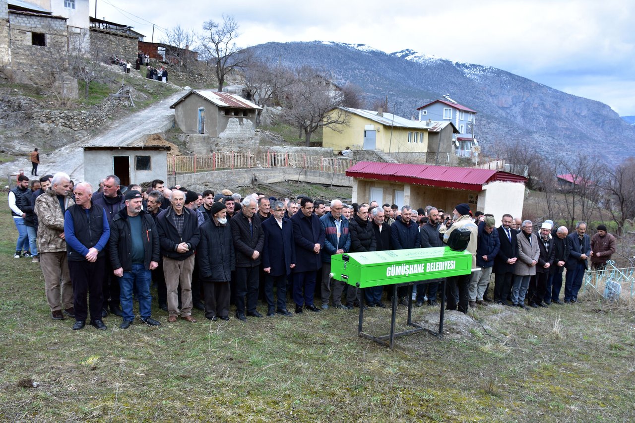 BAŞKANIMIZ, İLİMİZ ÖVÜNDÜ KÖYÜ SAKİNLERİNDEN, ZÜMRÜT MİLLET'İ EBEDİYETE UĞURLADI