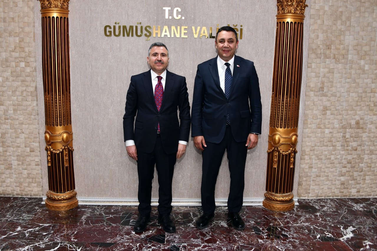 BAŞKANIMIZ, BELEDİYE MECLİS ÜYELERİMİZ İLE VALİMİZ SAYIN CEVDET ATAY’I MAKAMINDA ZİYARET ETTİ