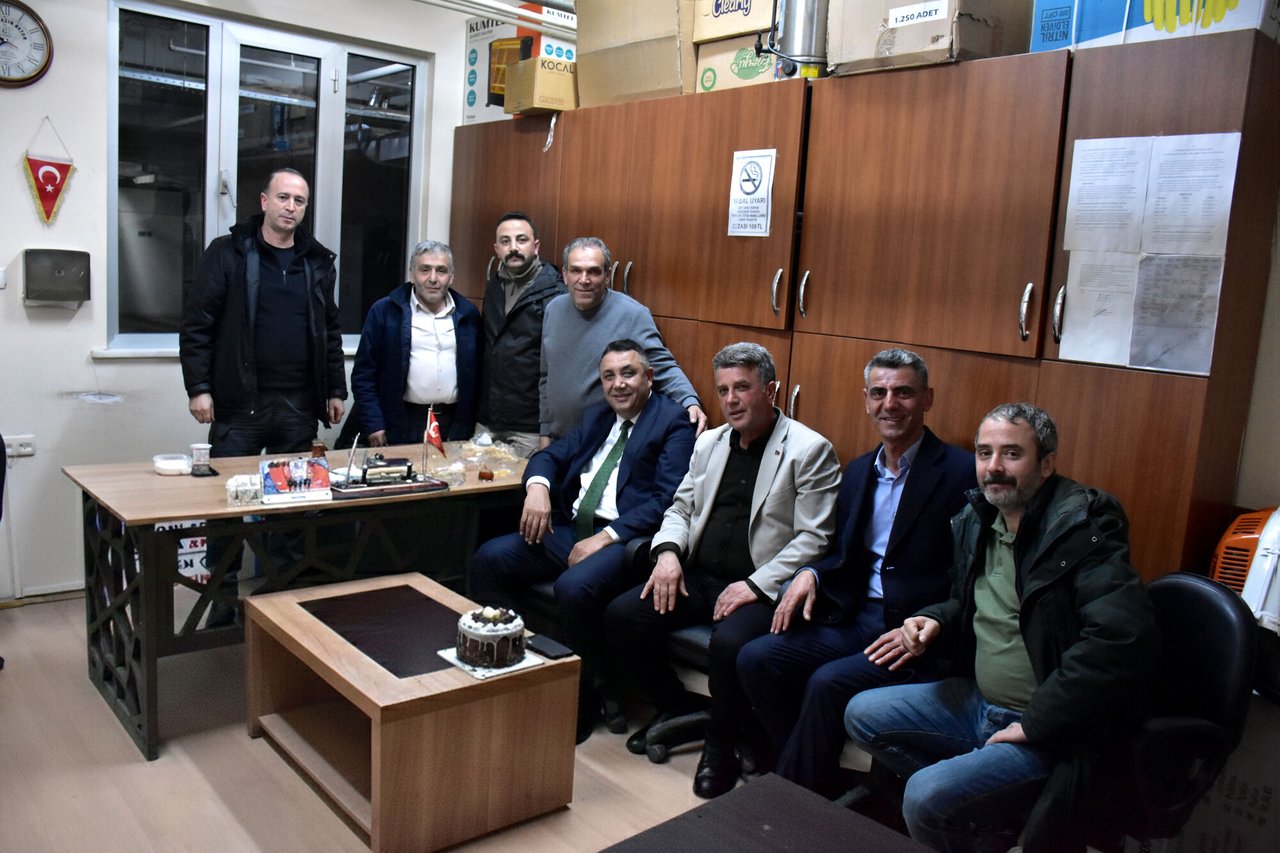 GÜMSAŞ GENEL MÜDÜRÜMÜZ GÜRHAN YILMAZ’IN DOĞUM GÜNÜNÜ KUTLADI