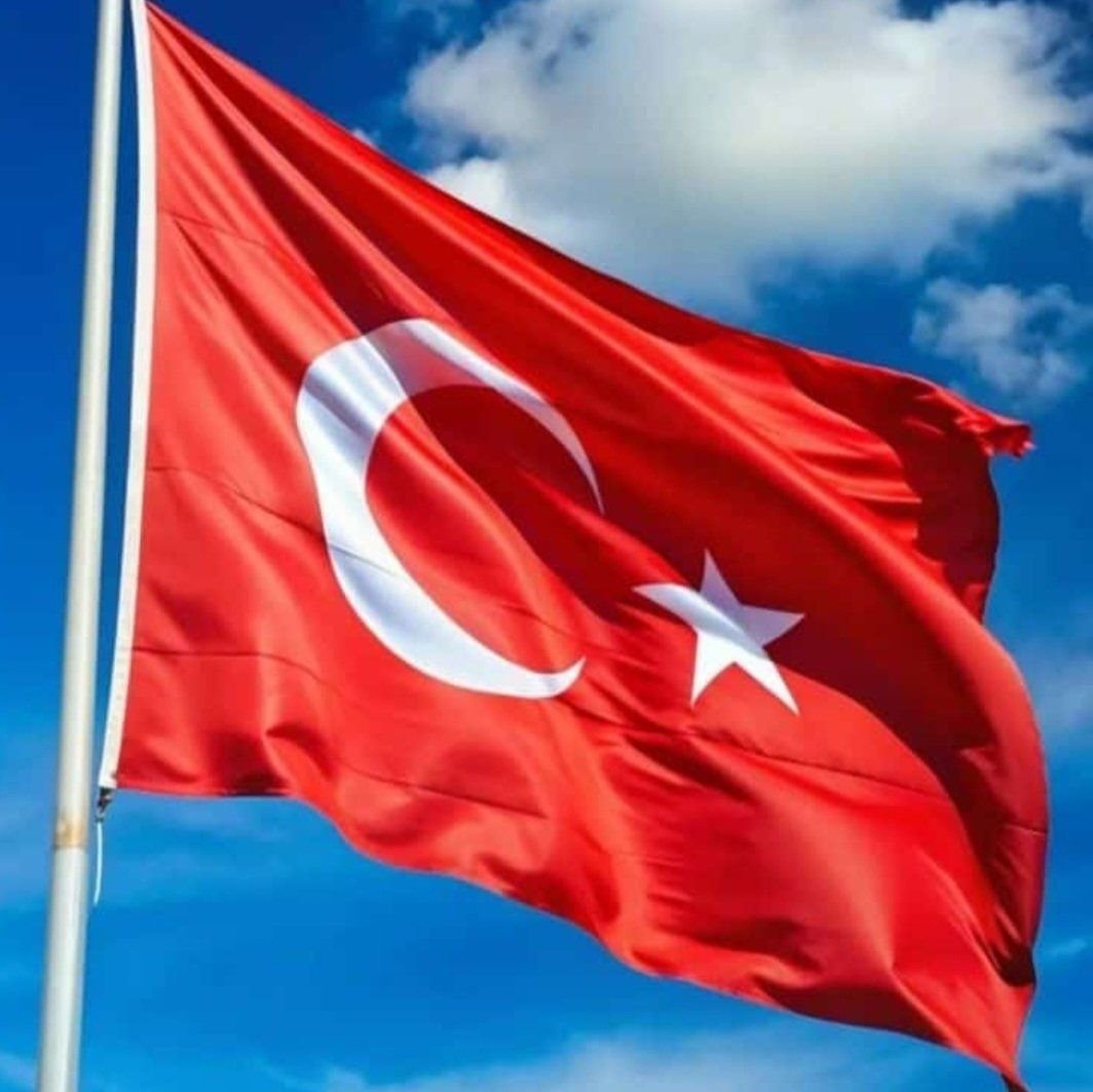 BAŞKANIMIZ, ŞANLI BAYRAĞIMIZA YAPILAN ALÇAK SALDIRIYI LANETLİYORUM, DEDİ