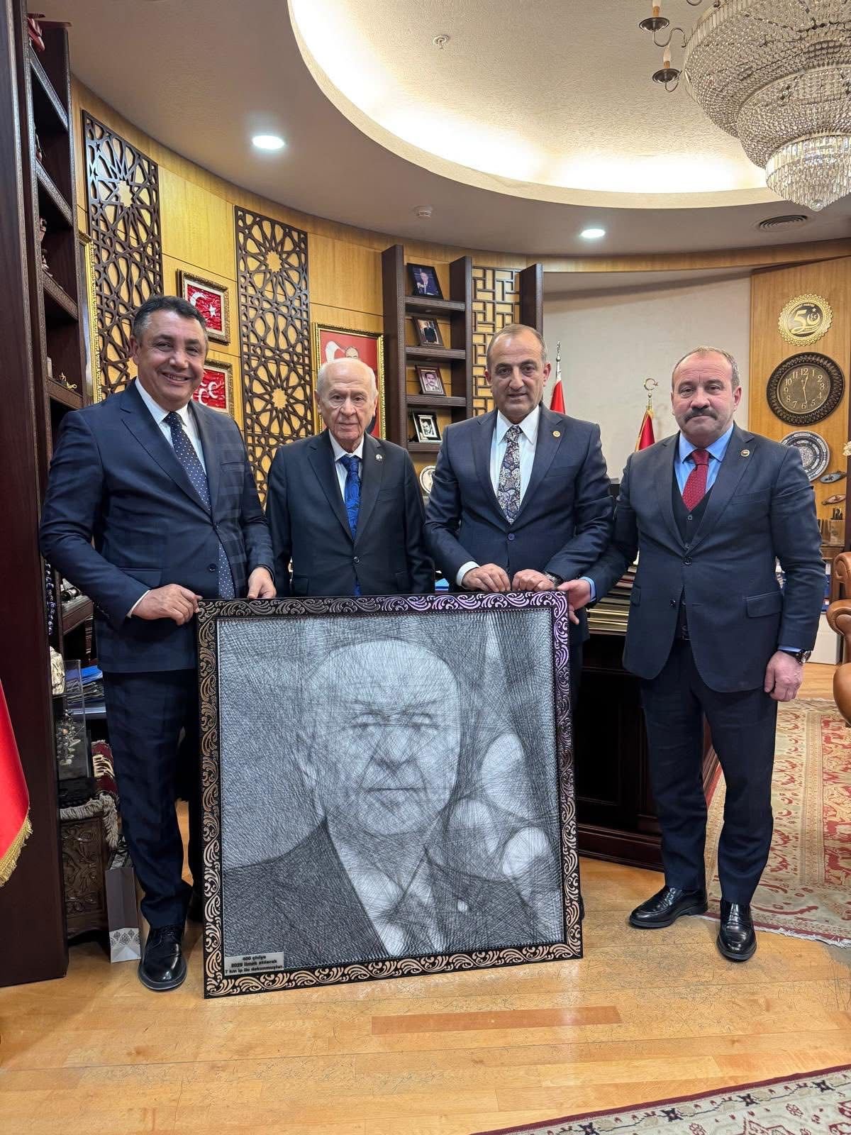 BAŞKANIMIZ, GENEL BAŞKANIMIZ SAYIN DEVLET BAHÇELİ BEY’İ ZİYARET EDEREK ELİNİ ÖPÜP HAYIR DUASINI ALDI