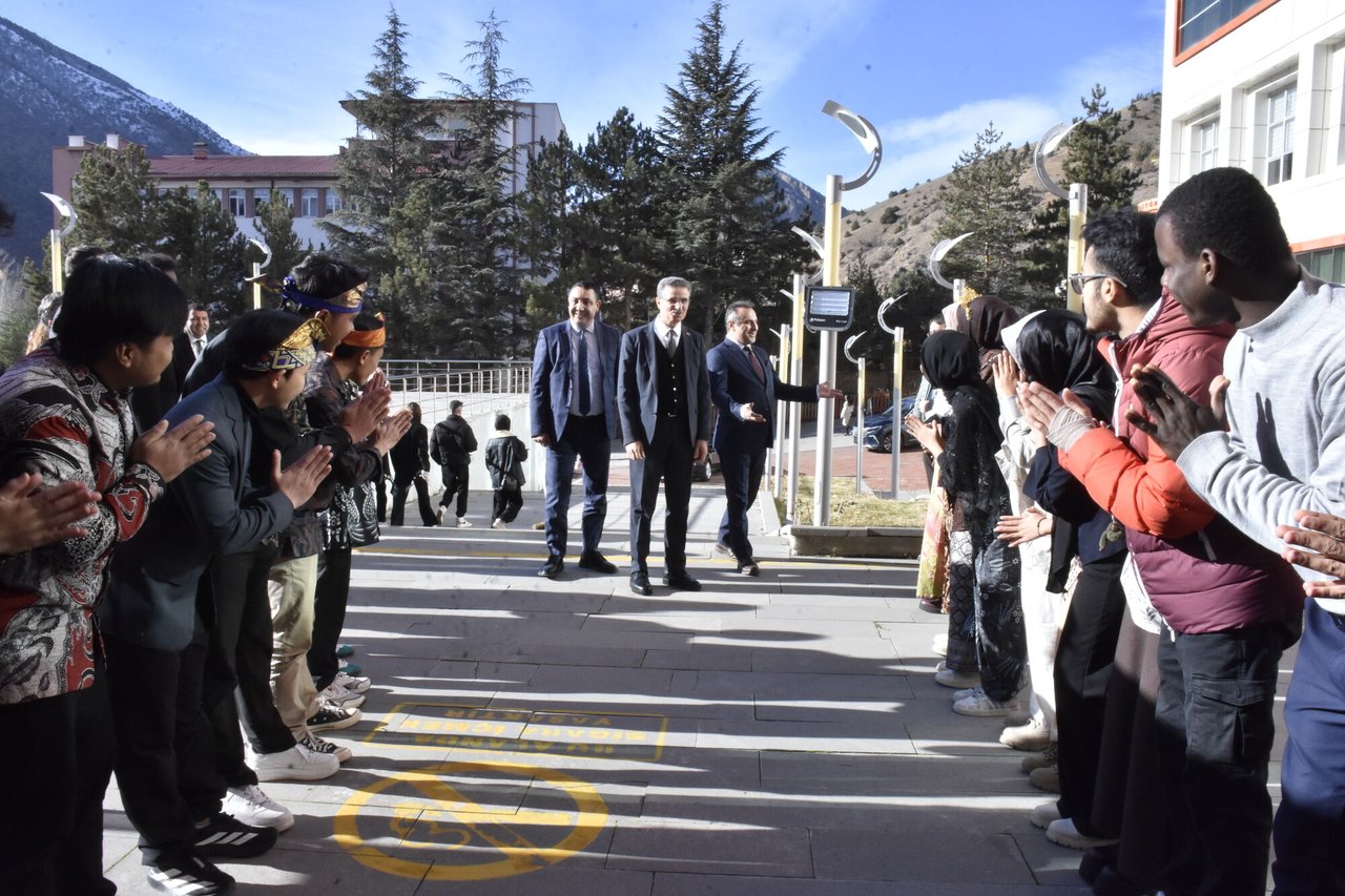 BAŞKANIMIZ, ENDONEZYA FESTİVALİNE KATILDI, MİSAFİR AĞIRLADI, CENAZE VE TAZİYE ZİYARETİNDE BULUNDU