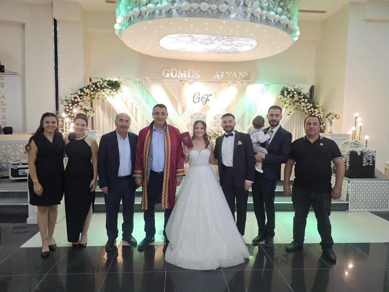 BAŞKANIMIZ, GİZEM TANIR VE FETİH TOPALOĞLU ÇİFTİNİN NİKAH AKİTLERİNİ GERÇEKLEŞTİRDİ