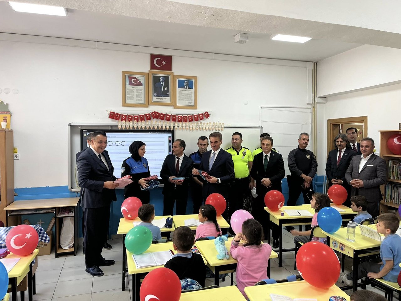 BAŞKANIMIZ, 2025-2026 EĞİTİM-ÖĞRETİM YILI AÇILIŞ PROGRAMINA KATILDI