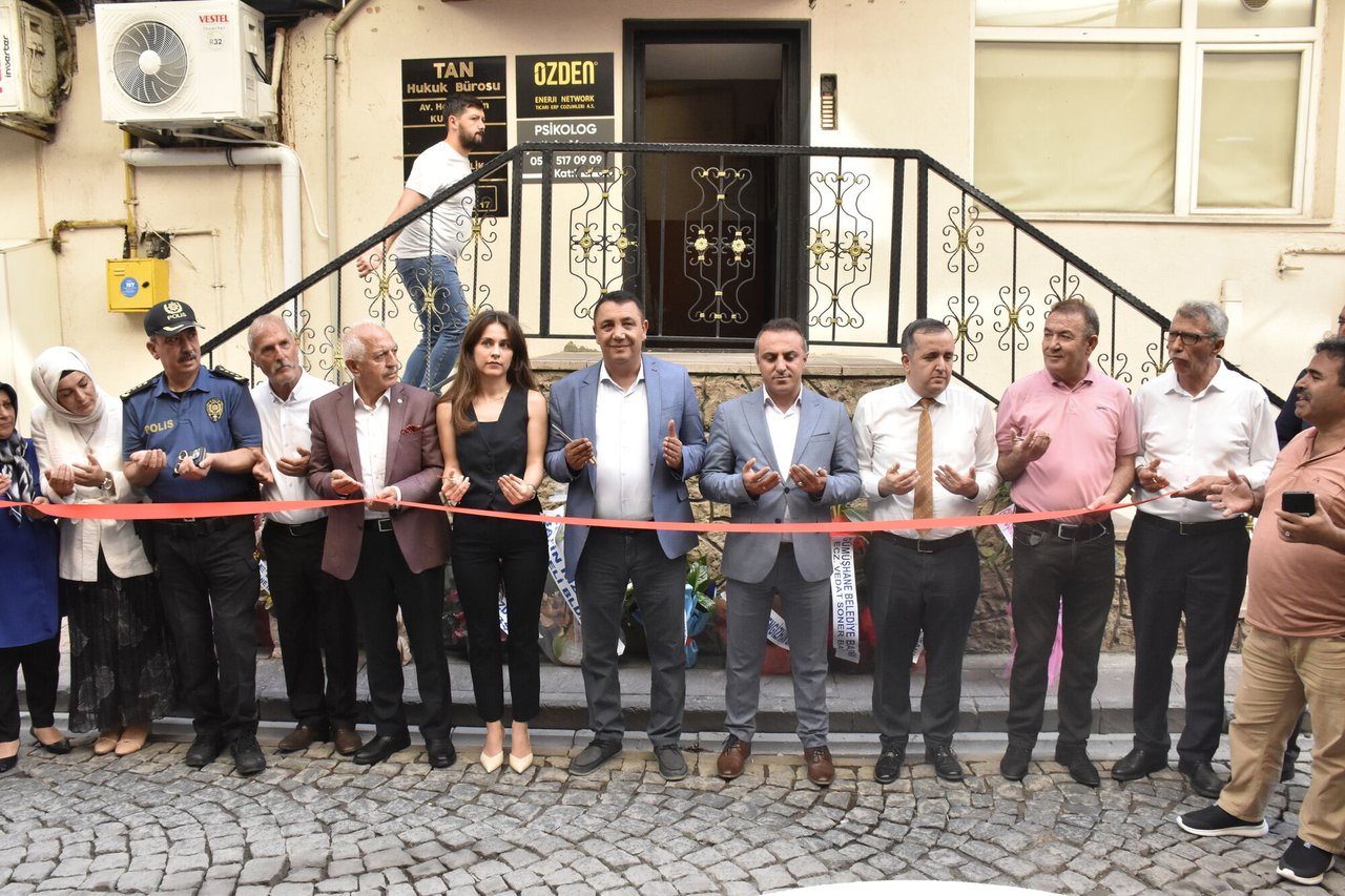 BAŞKANIMIZ, İŞYERİ AÇILIŞ KURDELESİNİ KESTİ, İŞYERİ ZİYARETİNDE BULUNDU
