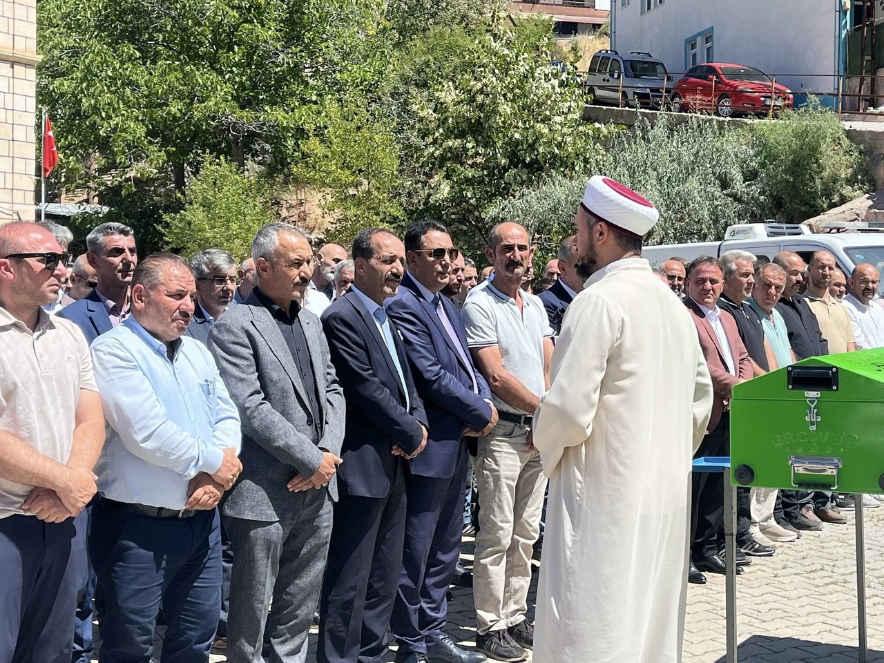 BAŞKANIMIZ, KIYMETLİ DAVA ARKADAŞI SEBAHATTİN ŞEKER’İN BABASI FAZLI ŞEKER’İ EBEDİYETE UĞURLADI