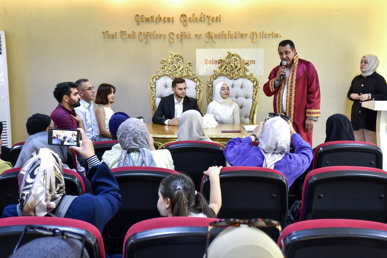 BAŞKANIMIZ, ESMANUR ÇİMEN VE ADEM YAKUT KARDEŞLERİMİZİN NİKAH AKDİNİ GERÇEKLEŞTİRDİ