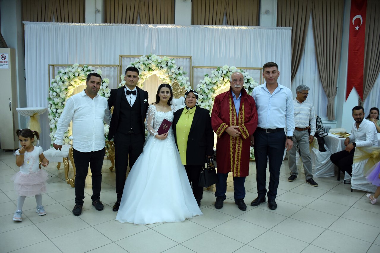 BELEDİYE BAŞKAN VEKİLİMİZ HATİCE IŞIK GÜRÇINAR, DÜĞÜN TÖRENLERİNE KATILDI