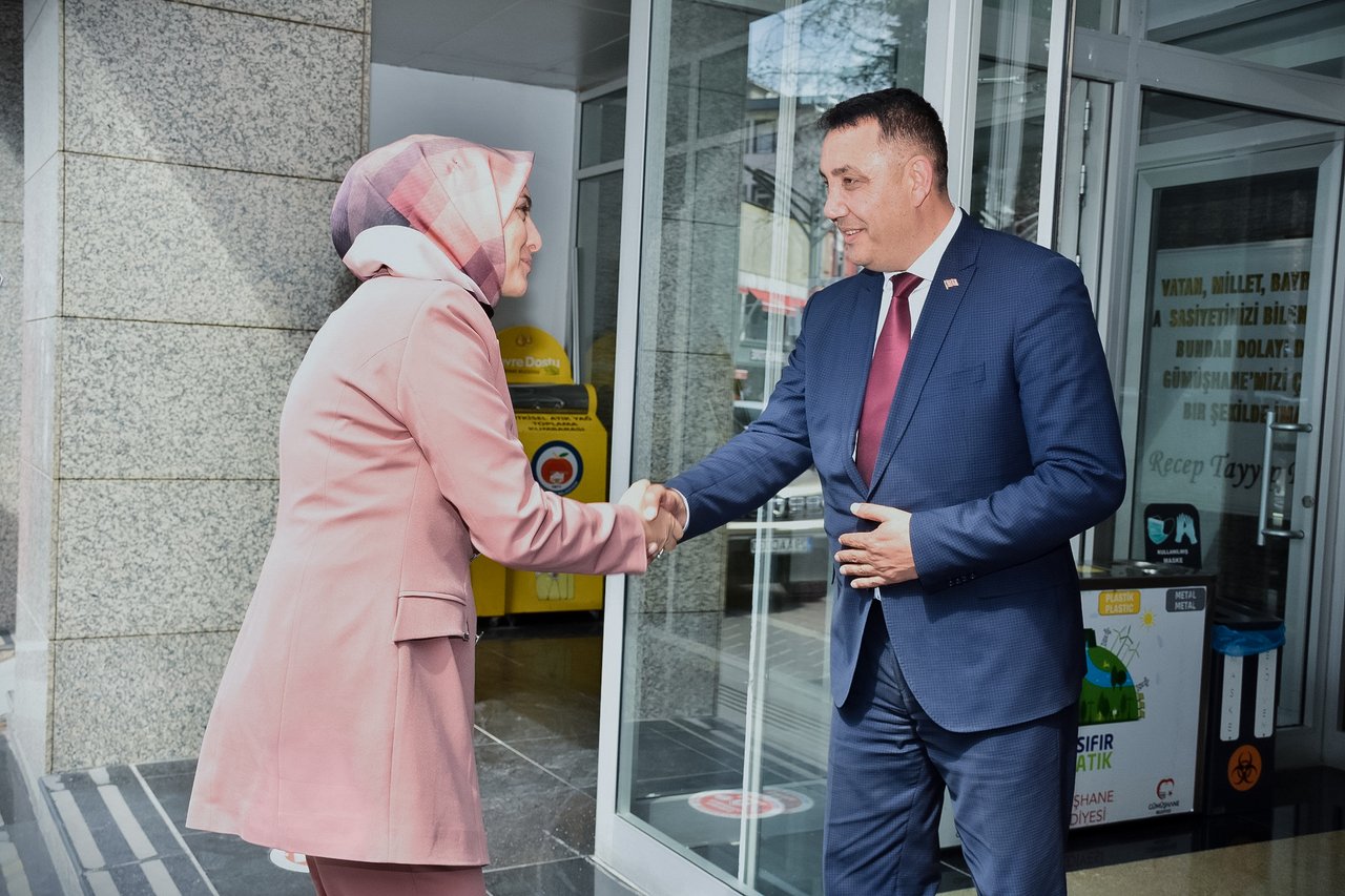 CUMHURİYET BAŞSAVCIMIZ SAYIN TUBA ERSÖZ ÜNVER’DEN BAŞKANIMIZA VEDA ZİYARETİNDE BULUNDU
