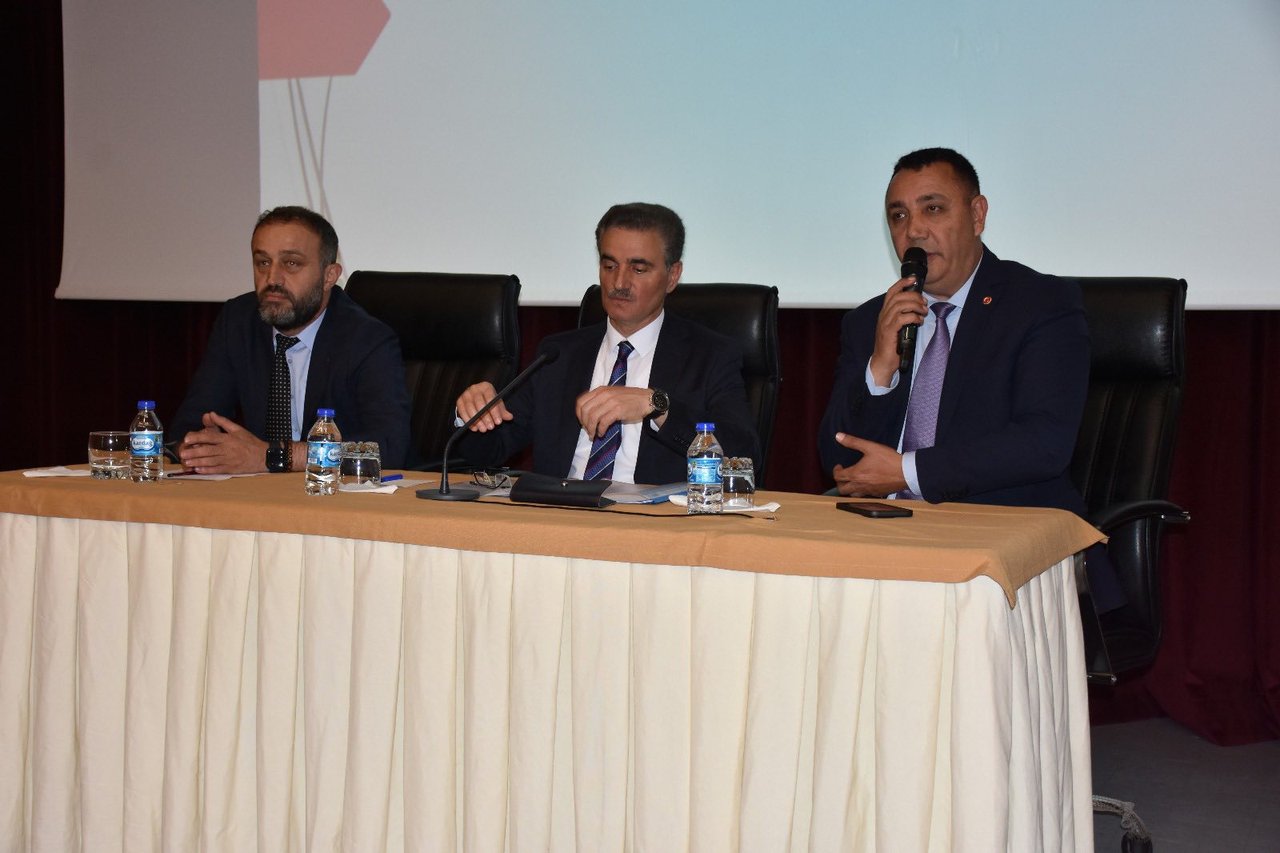 BAŞKANIMIZ MUHTARLARIMIZ İLE GERÇEKLEŞTİRİLEN TOPLANTIYA KATILIM SAĞLADI