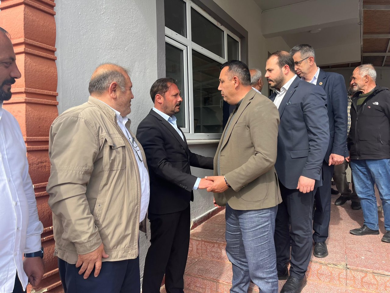 BAŞKANIMIZ, GÜMÜŞGÖZE BELEDİYE BAŞKANIMIZ CELİL ERDOĞAN’IN AİLESİNE TAZİYE ZİYARETİNDE BULUNDU