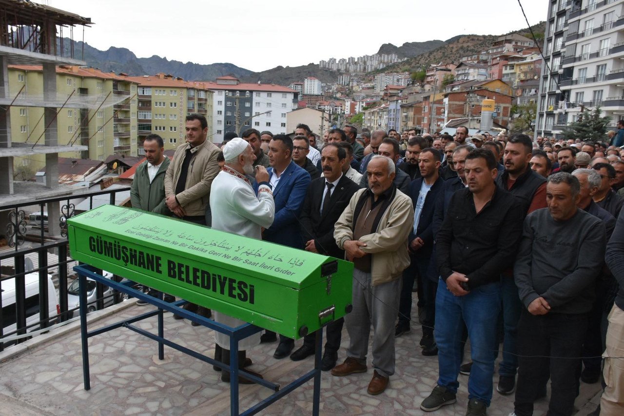 BAŞKANIMIZ, İLİMİZ ÜÇKOL KÖYÜ SAKİNLERİNDEN, VELİ DOĞAN’I EBEDİYETE UĞURLADI