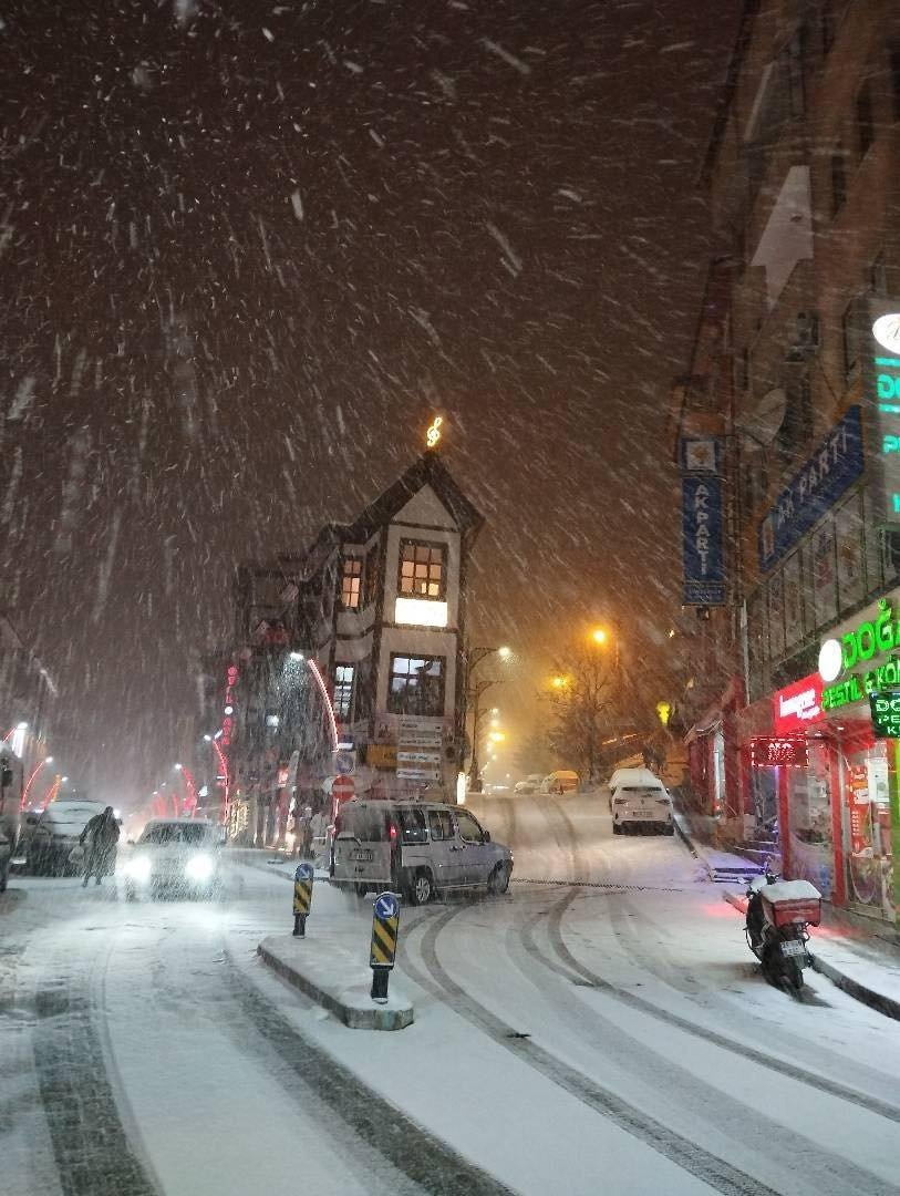 23 ESER ARASINDAN MART AYININ EN BEĞENİLEN FOTOĞRAFI SEÇİLDİ