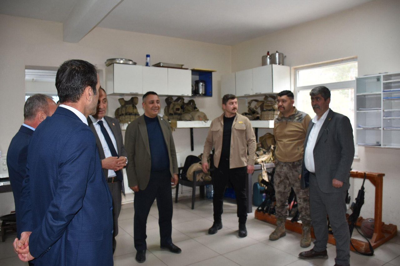 BAŞKANIMIZ, POLİS ÖZEL HAREKATIMIZIN 42. KURULUŞ YIL DÖNÜMÜ VESİLESİYLE MÜDÜRLÜĞÜMÜZÜ ZİYARET ETTİ