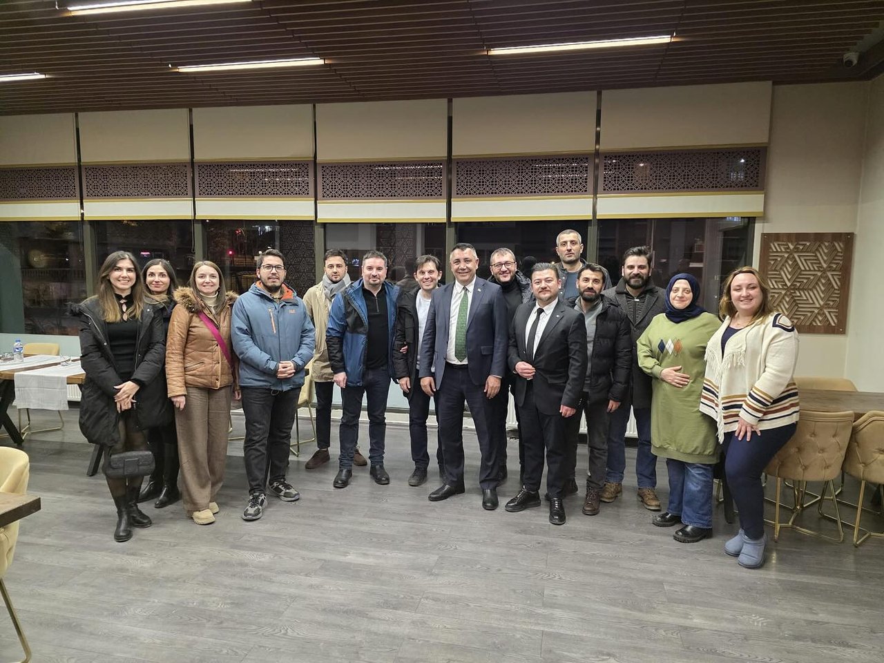 BAŞKANIMIZ, GÜMÜŞHANE DEVLET HASTANESİ’NDE GÖREV YAPAN DOKTORLARIMIZA TEŞEKKÜR ETTİ