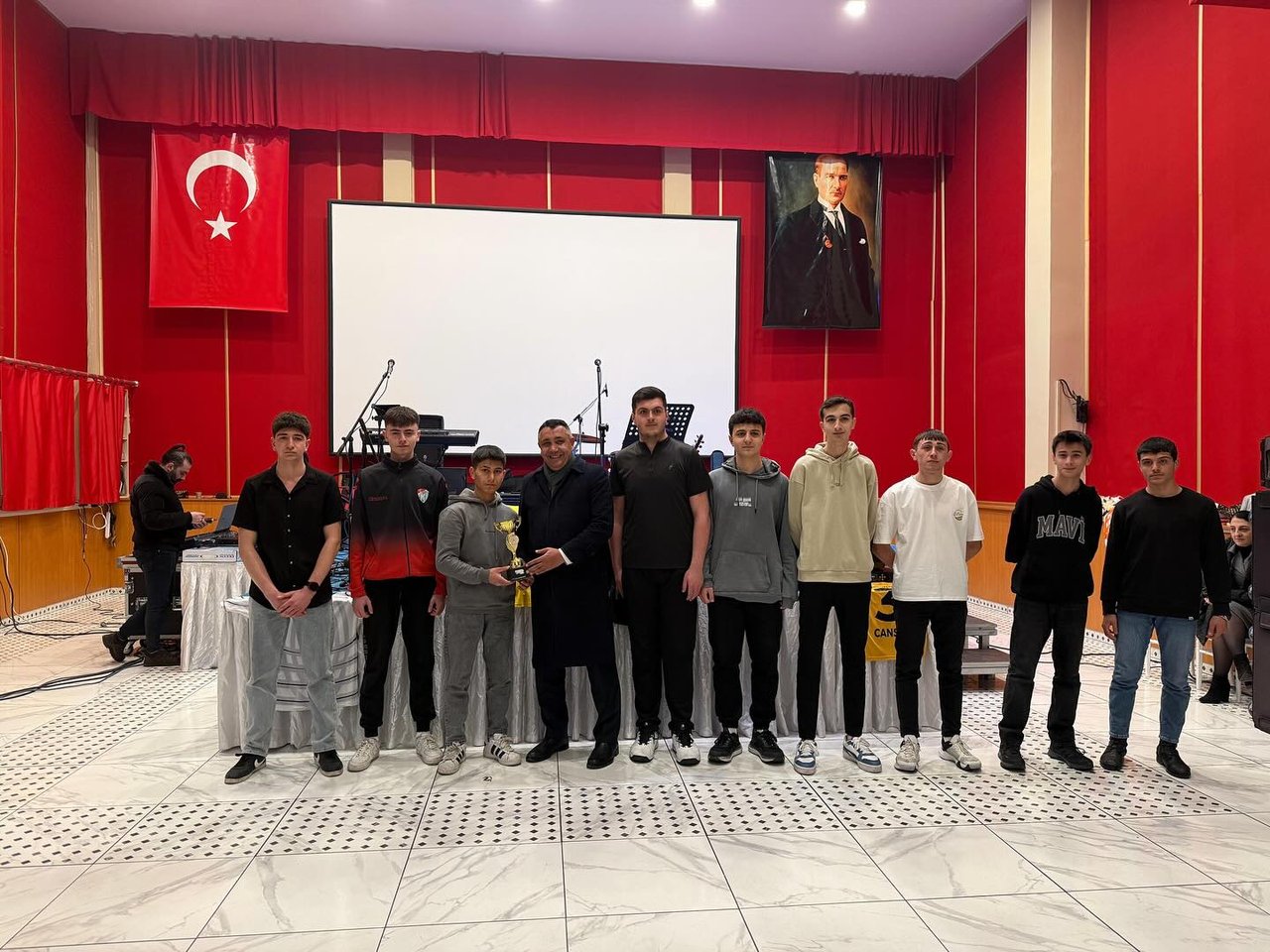 Başlıksız Galeri