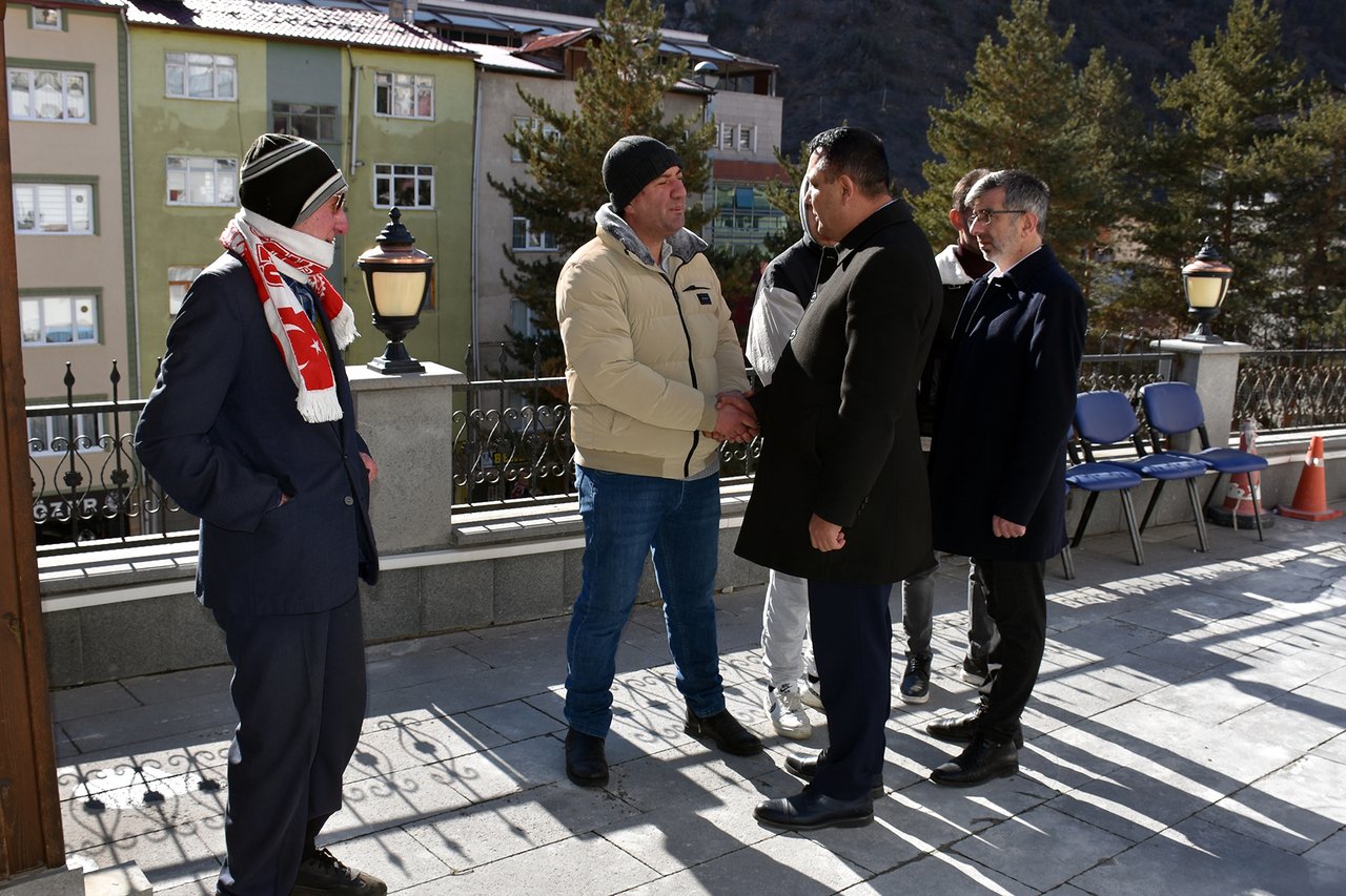 BAŞKANIMIZ CENAZE TÖRENİNE KATILDI, TAZİYE ZİYARETİNDE BULUNDU
