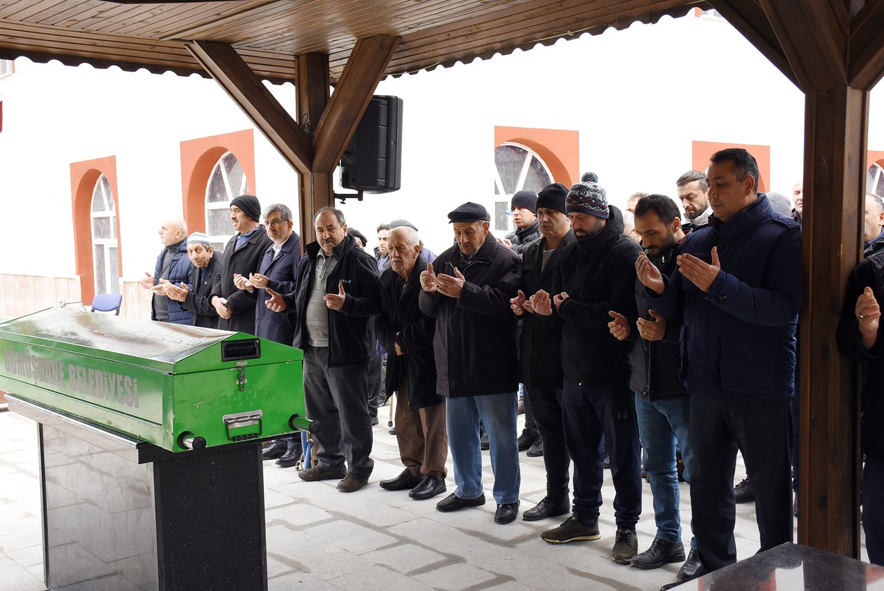 BAŞKANIMIZ, İLİMİZ OLUCAK KÖYÜ SAKİNLERİNDEN, RAİF NAS'I EBEDİYETE UĞURLADI