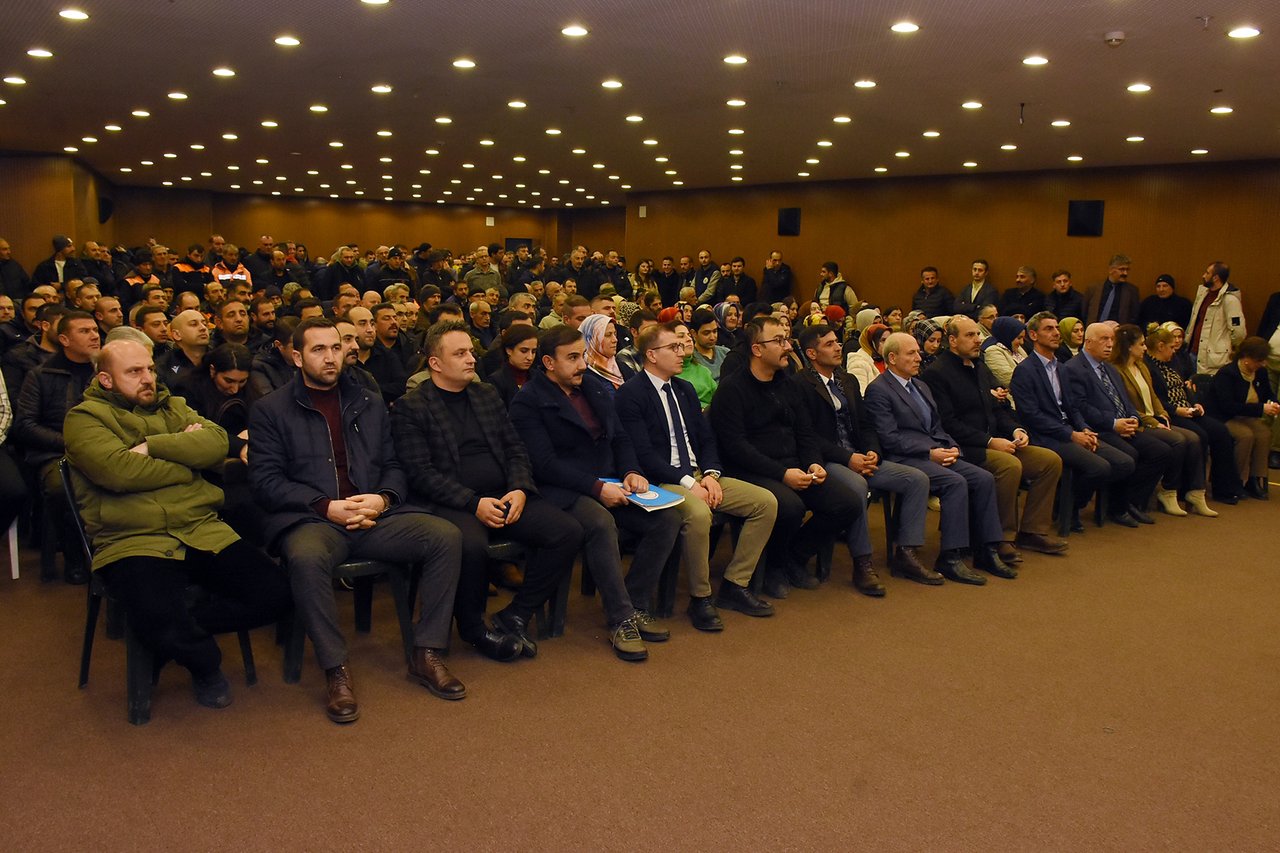 BAŞKANIMIZ, İKAMETGAH ÇALIŞMALARI KAPSAMINDA BELEDİYE PERSONELİMİZLE BİR ARAYA GELDİ