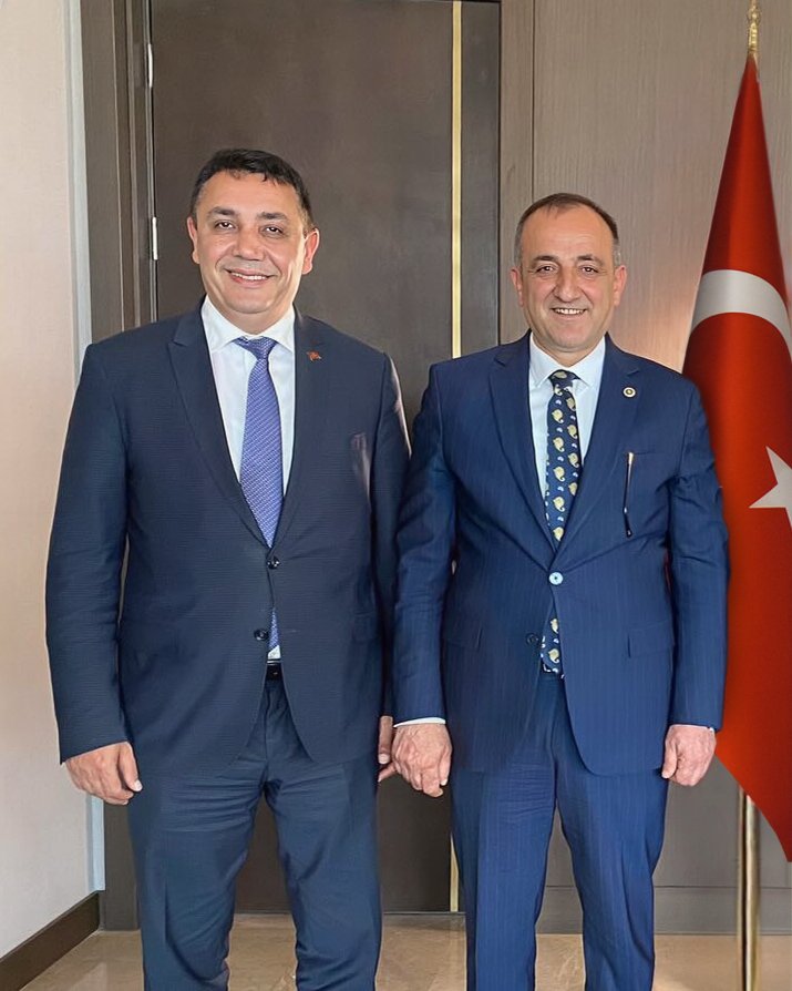 BAŞKANIMIZ, TBMM İNSAN HAKLARI İNCELEME KOMİSYONU’NA SEÇİLEN VEKİLİMİZ MUSA KÜÇÜK’Ü TEBRİK ETTİ