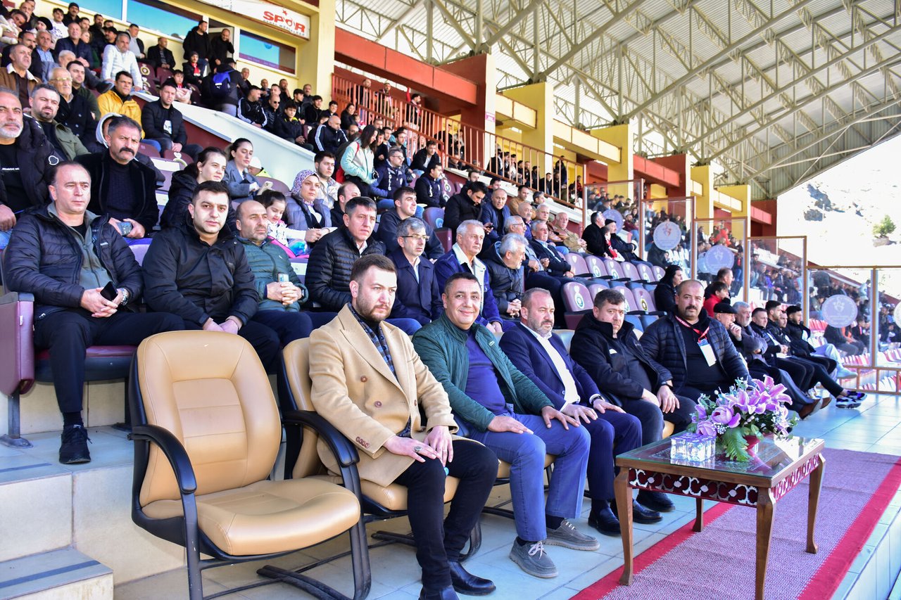 BAŞKANIMIZ, GÜMÜŞHANESPOR-BATLAMASPOR MAÇINI İZLEDİ