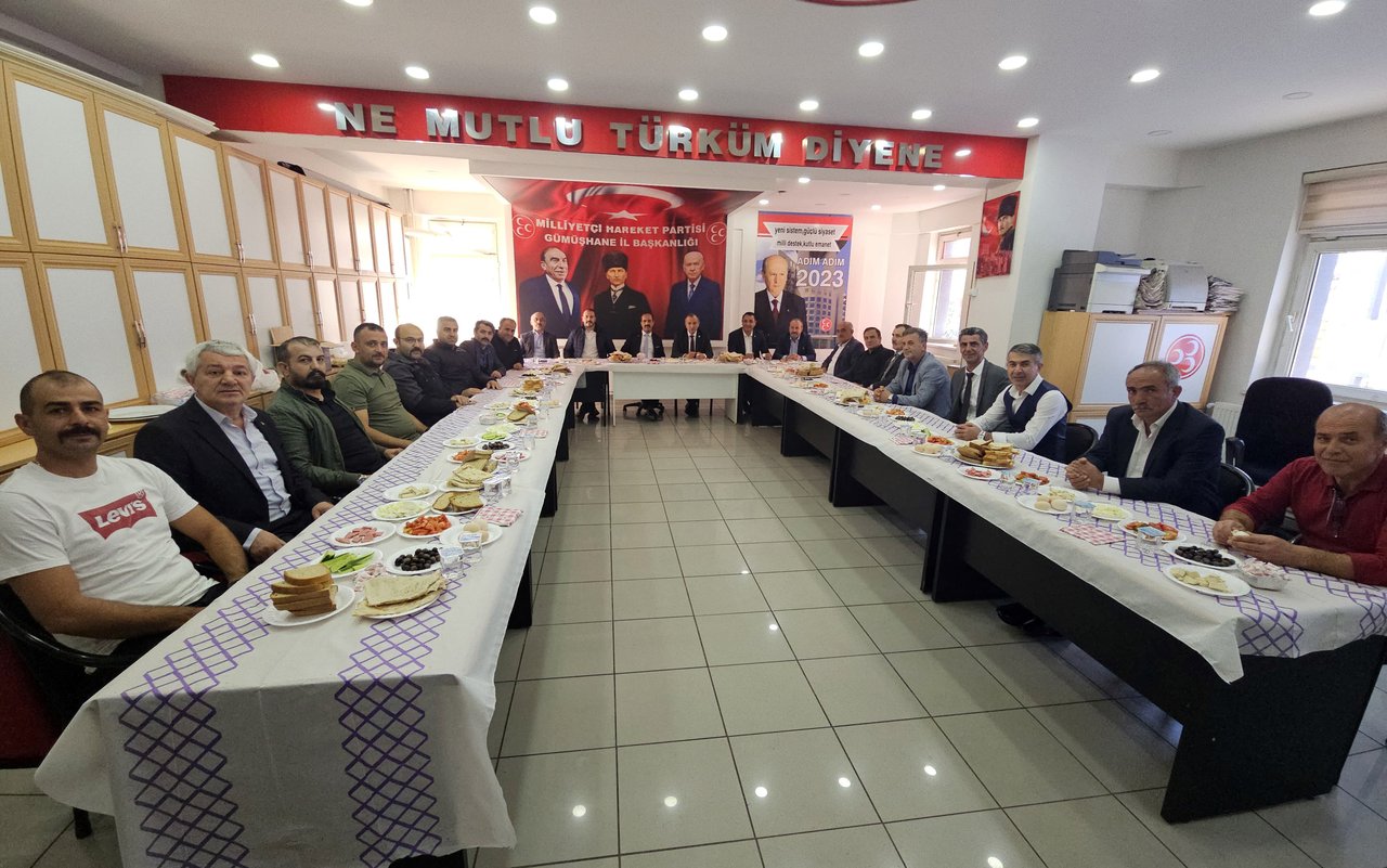 BAŞKANIMIZ, MERKEZ İLÇE BAŞKANLIĞIMIZIN ORGANİZE ETTİĞİ KAHVALTI PROGRAMINA KATILDI