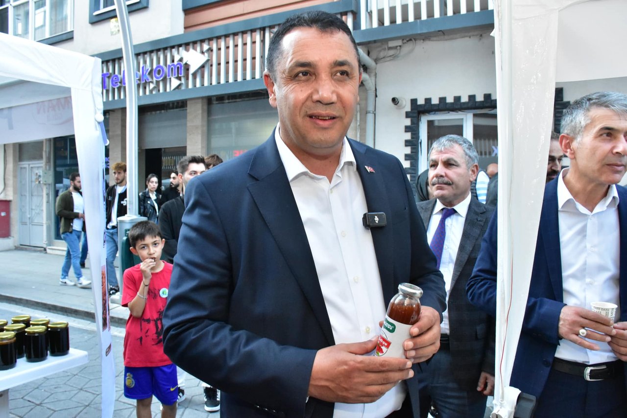27. ULUSLARARASI GÜMÜŞHANE KUŞBURNU-PESTİL-KÜLTÜR VE TURİZM ŞENLİĞİMİZİN BÜYÜK BİR COŞKUYLA BAŞLADI