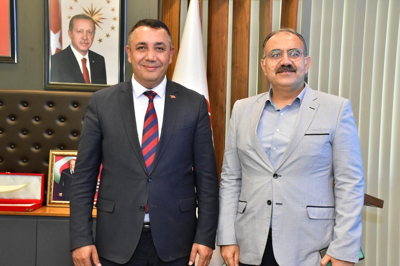 İL DEFTERDARIMIZ VEDAT AKILLI, BAŞKANIMIZA VEDA ZİYARETİNDE BULUNDU