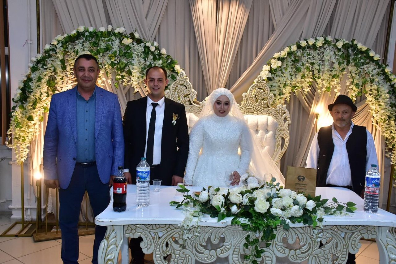 BAŞKANIMIZ, ALİ KULLUKÇU VE BEGÜM AYGÜN KARDEŞLERİMİZİN DÜĞÜN TÖRENLERİNE KATILDI