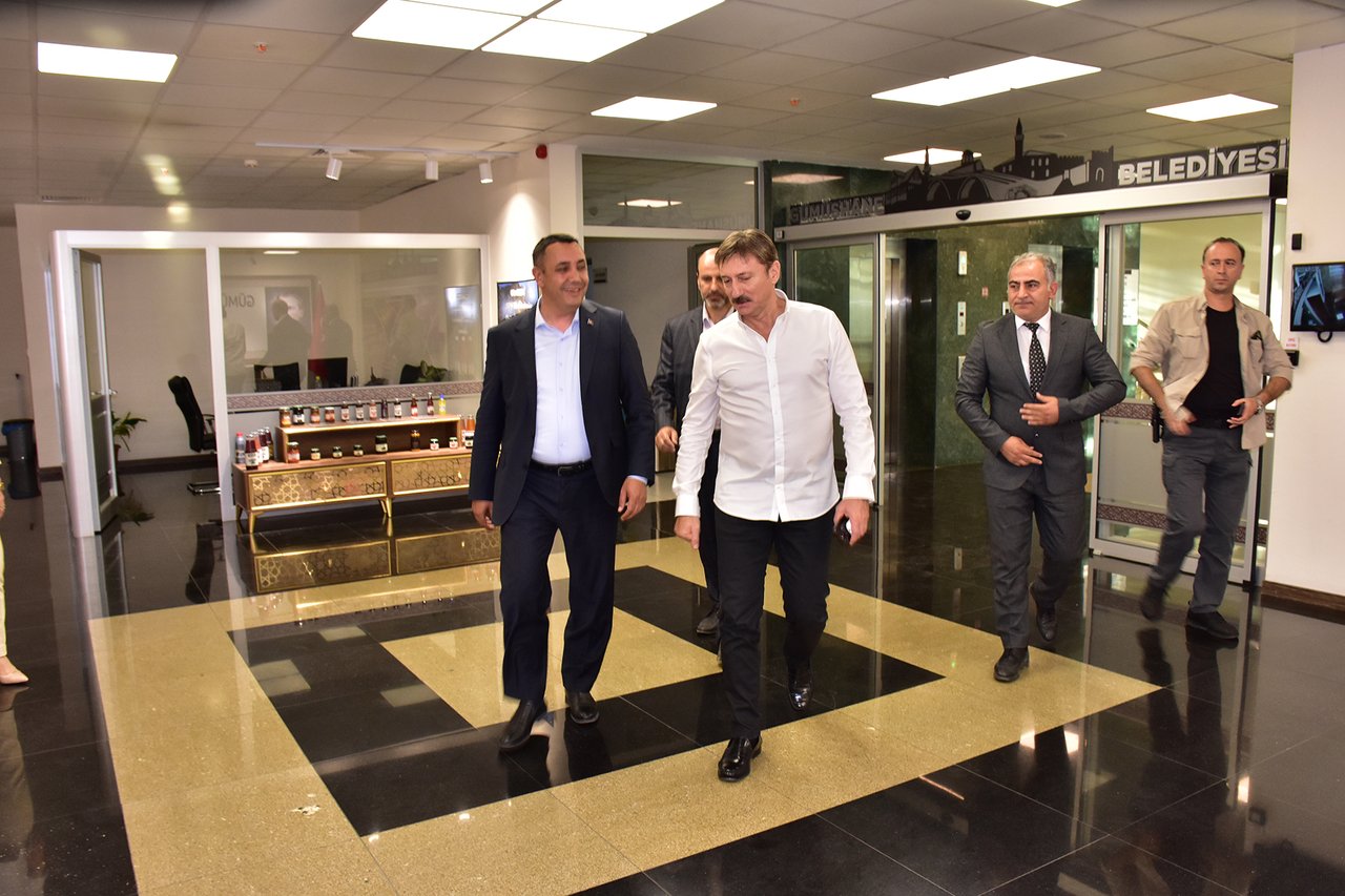 Başlıksız Galeri