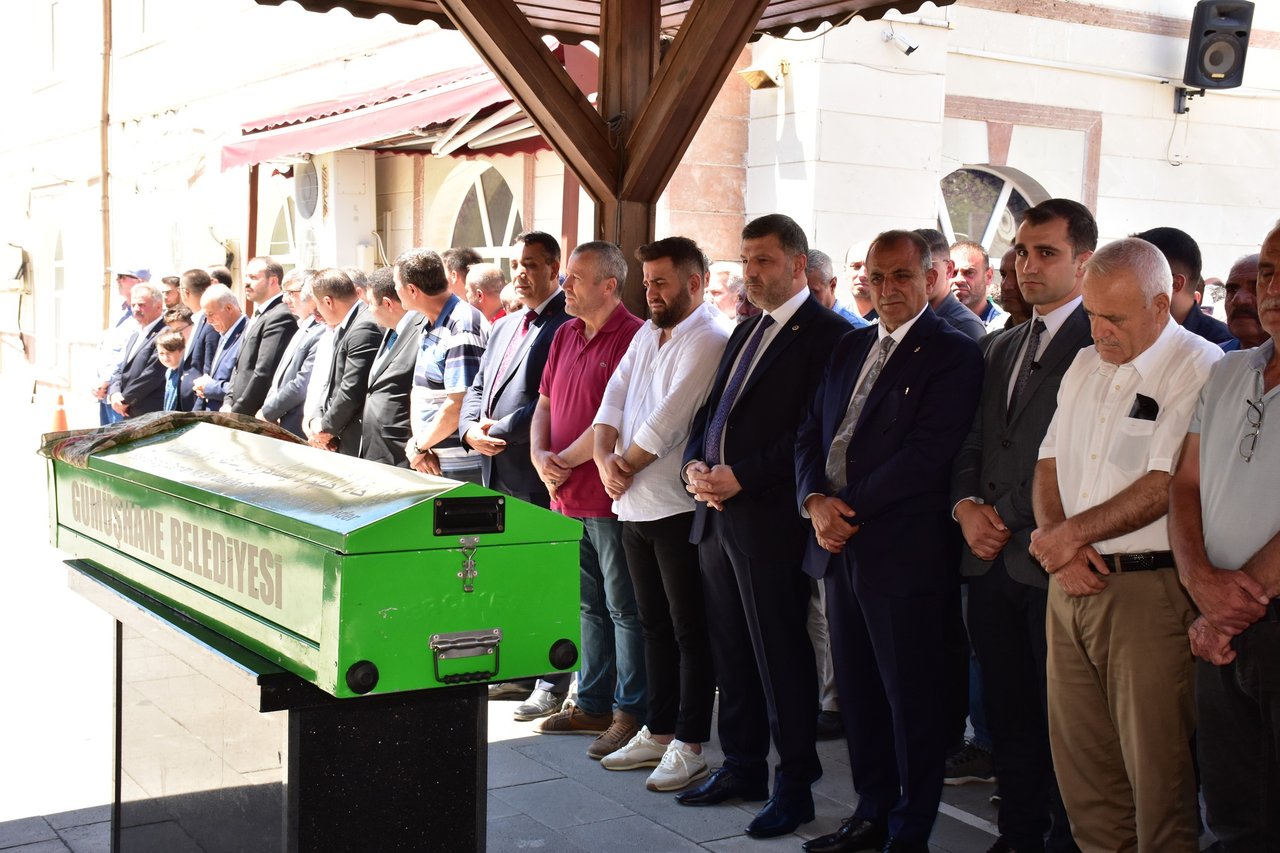 BAŞKANIMIZ, ALİYE AĞAÇ'IN CENAZE TÖRENİNE KATILDI