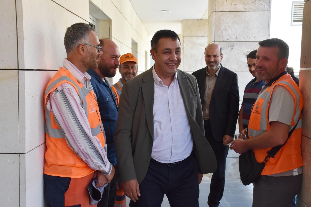 BAŞKANIMIZ, KARAYOLLARI 101’İNCİ GÜMÜŞHANE ŞUBE ŞEFİ OSMAN SARIGÜN’Ü ZİYARET ETTİ