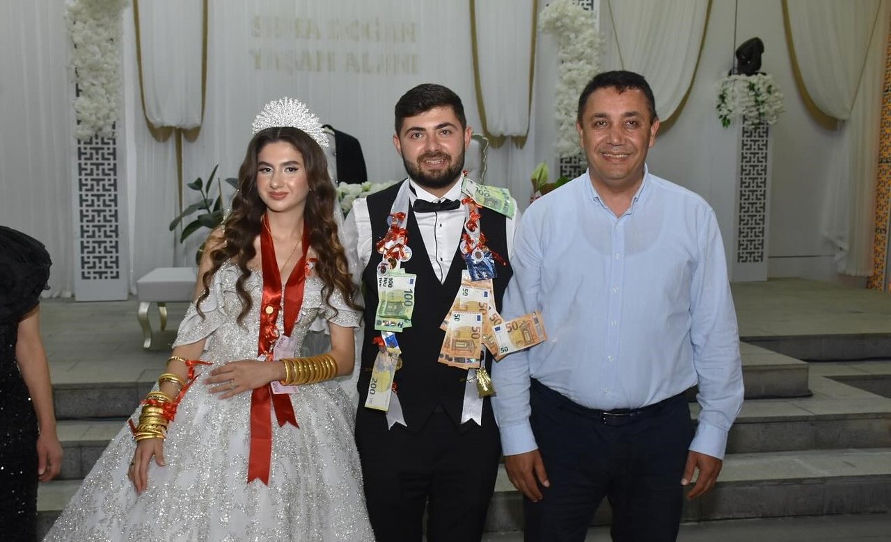BAŞKANIMIZ, TANSU ÇAY VE BUĞRA ŞAHİNÖZ ÇİFTİMİZİN DÜĞÜN TÖRENİNE KATILDI