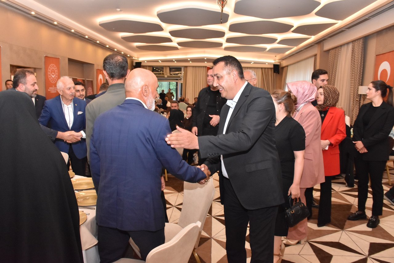 BAŞKANIMIZ, ŞEHİT AİLELERİ VE GAZİLERİMİZ ONURUNA DÜZENLENEN YEMEK PROGRAMINA KATILDI