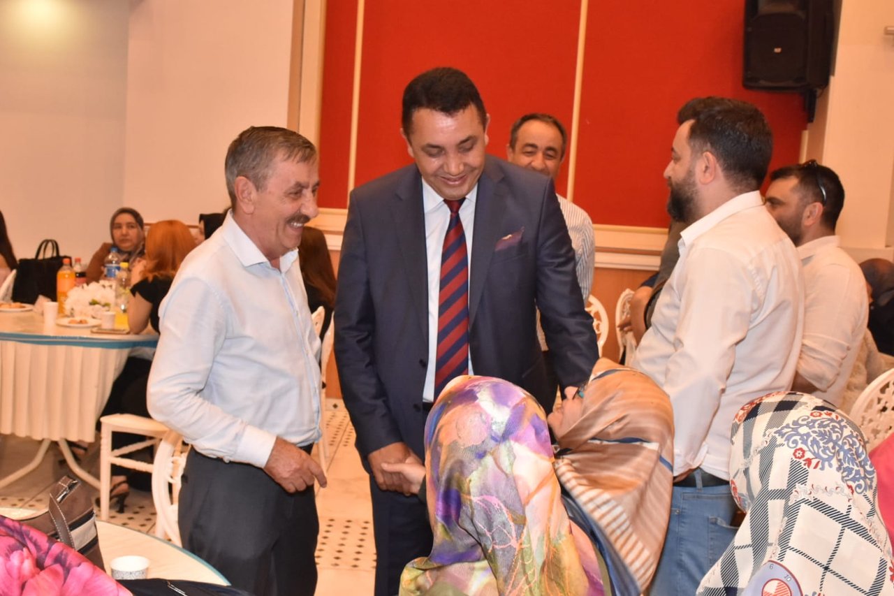 BAŞKANIMIZ, TUĞÇE YAĞLIDERE VE ALPER ÇUBUKÇU ÇİFTİNİN NİKAHLARINI KIYDI