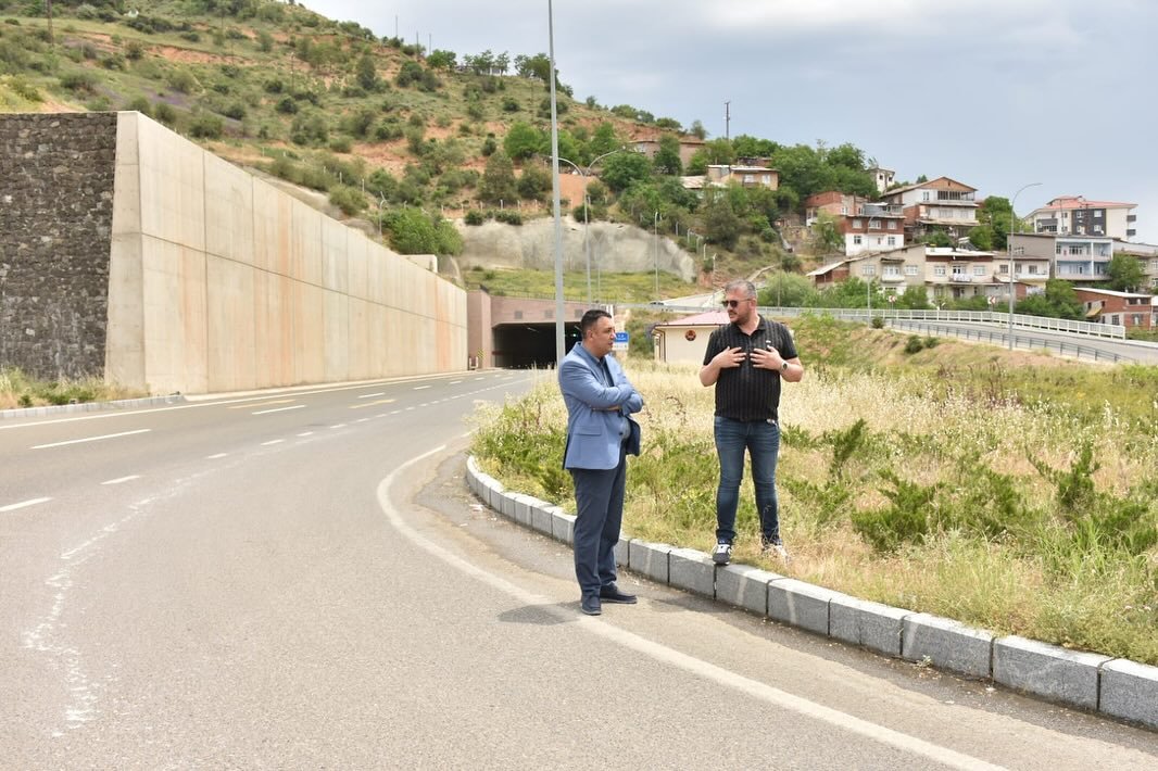 BAŞKANIMIZ ÇAMLICA MAHALLEMİZDE İNCELEMELERDE BULUNDU