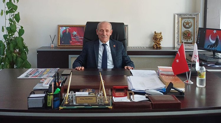 BAŞKANIMIZ, BAŞKAN YARDIMCIMIZ ORHAN MAZMAN’IN AİLESİNE VE YAKINLARINA SABIR VE BAŞSAĞLIĞI DİLEDİ