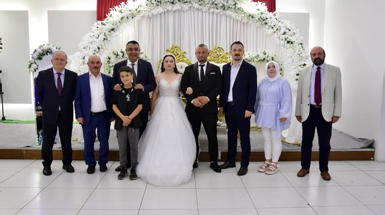 BAŞKANIMIZ, BERNA KARAKELLE VE ADEM OLGUN KARDEŞLERİMİZİN DÜĞÜN MERASİMLERİNE KATILDI